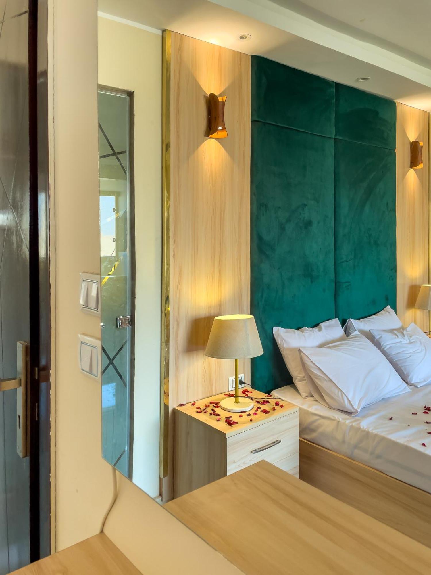 Jumeirah Pyramids View Inn Kafret el-Gabal Zewnętrze zdjęcie